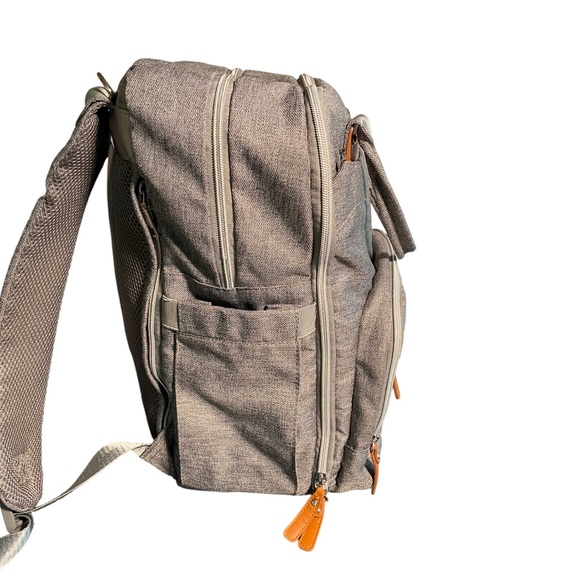 Babbleroo Diaper Backpack - Picture 2 of 16